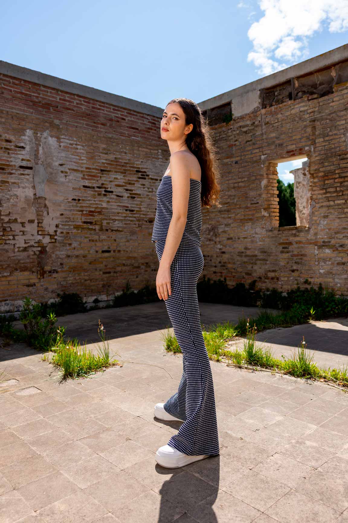 pantalones-acampanados-elasticos-azul-the-fomoless-pants